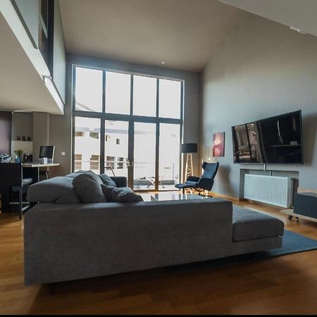 Minimal Brand New Loft Next To Subway Apartment Athens Luaran gambar