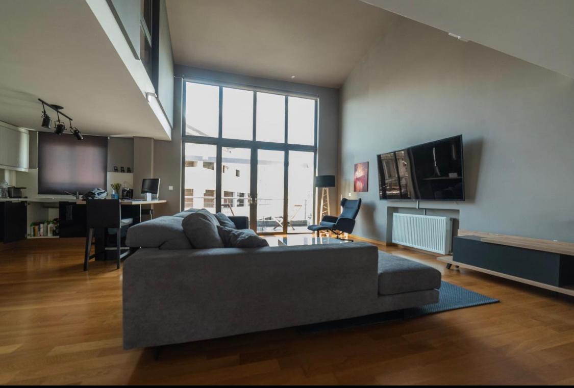 Minimal Brand New Loft Next To Subway Apartment Athens Luaran gambar