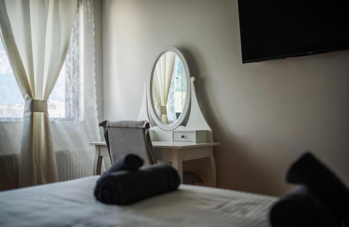 Minimal Brand New Loft Next To Subway Apartment Athens Luaran gambar